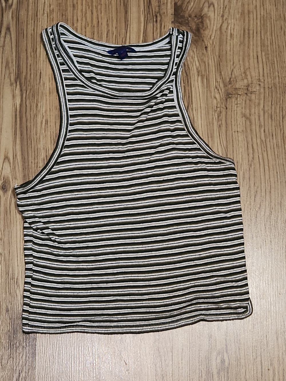 Aeropostale Black & White Striped Women’s Tank Top
